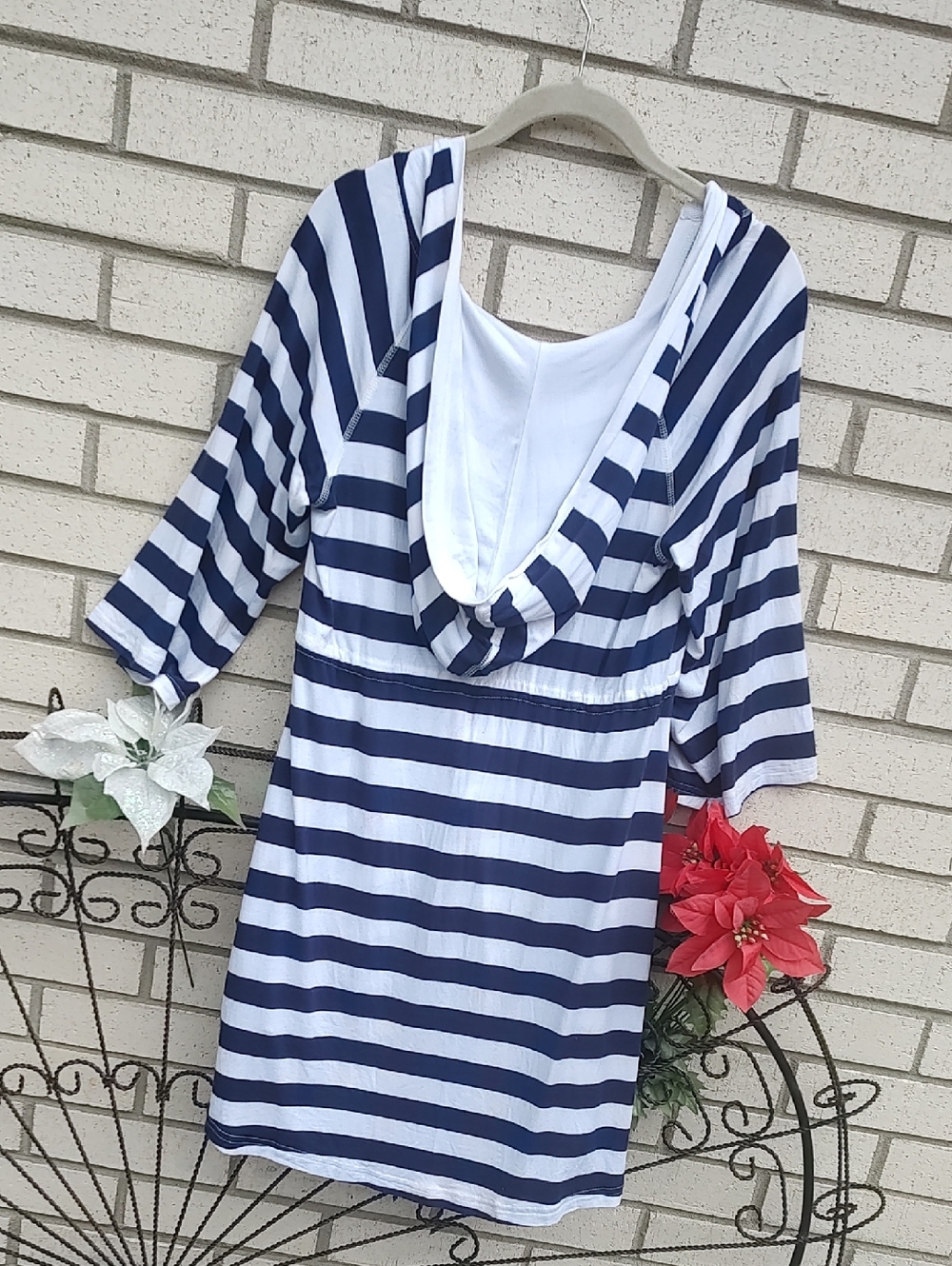 Kenneth Cole Reaction//Striped (Pool) Dress - Picture 9 of 11